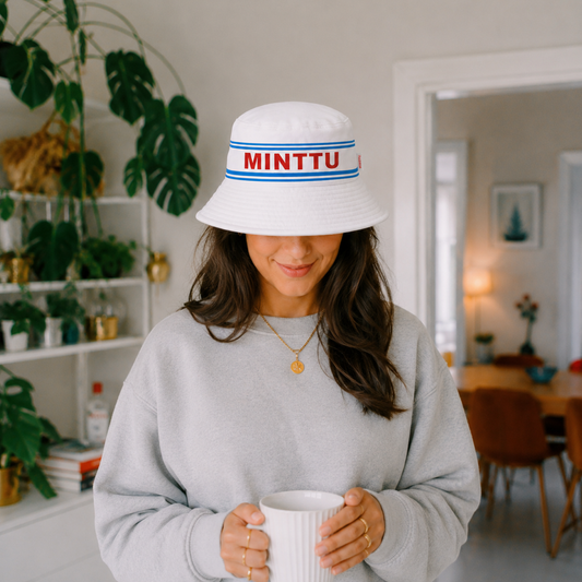 Bucket hat